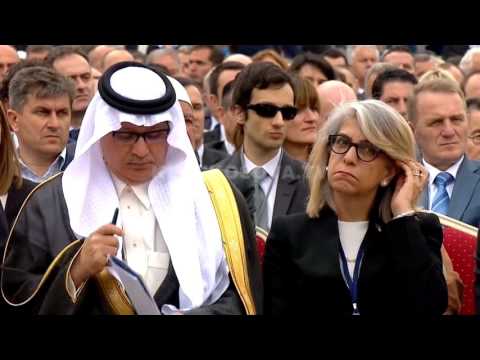 Kjo ishte ceremonia e inagurimit të presidentit Thaçi - 08.04.2016 - Klan Kosova