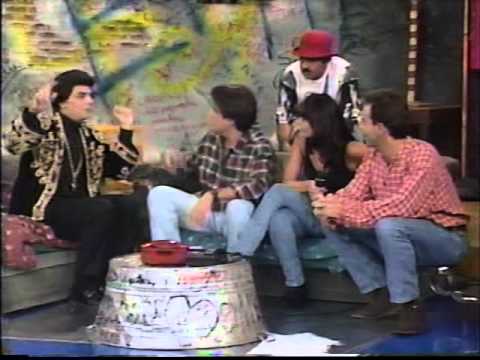 Eugenio Derbez como Julio Esteban en El Calabozo - programa completo (1995)