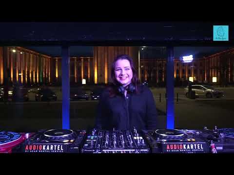 The Blue Oyster: Marika / 13.03 / 18 - 19