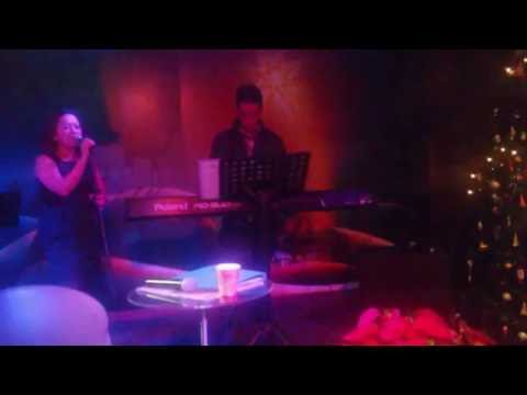 The Christmas Song (Chestnuts Roasting on an Open Fire) - Cheryl Kong