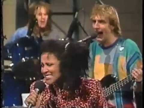 Darlene Love on Letterman December 16, 1986