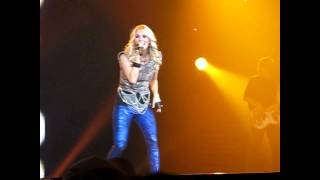 Carrie Underwood - Leave Love Alone