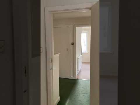 ESPC Lettings- Edinburgh rental property virtual tour/video- Abbeyhill Crescent, Edinburgh EH8
