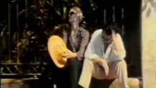 Eurythmics When the day goes down acoustic