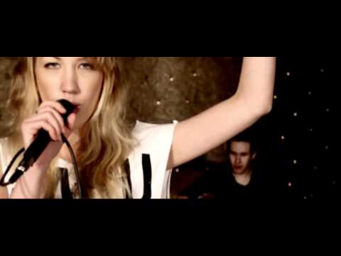 Lecarla - "Bruises" Lecarla Music