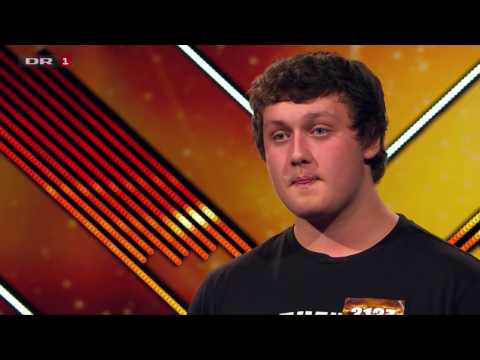 X Factor Denmark 2017 - Stuttering guy blows judges away