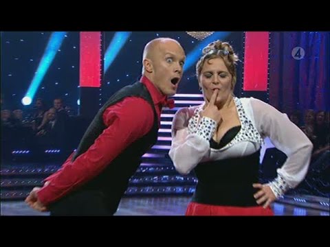 Tina Thörner och Tobias Karlsson - quickstep - Let’s Dance (TV4)