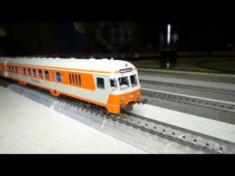 29. Stummi-Treff WN,  BR 218 143-6 (Trix 22234) mit Nahverkehrszug 'City-Bahn'