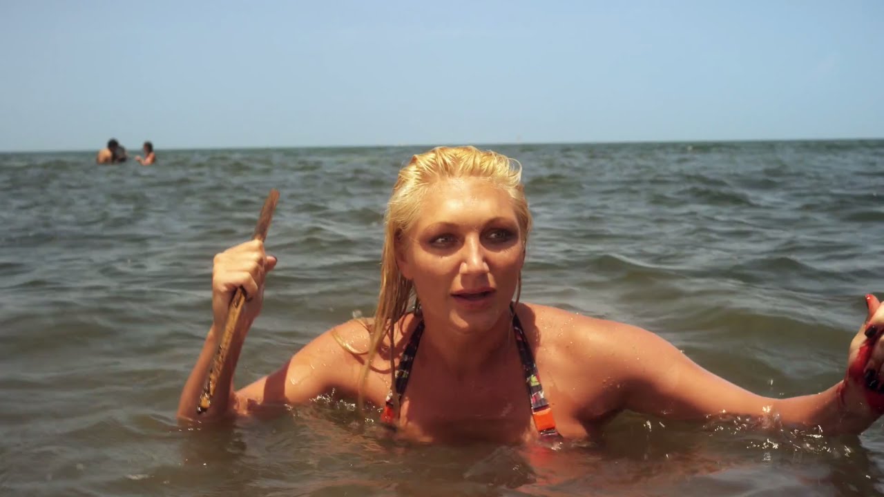 Trailer for 2-Headed Shark Attack