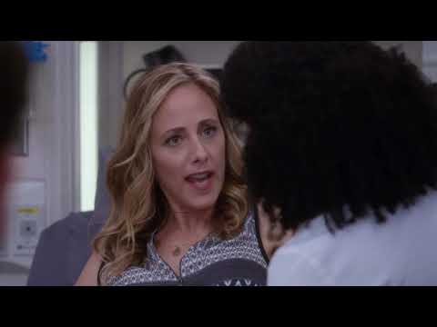 15x01 | Teddy talks to Maggie about her pregnancy with Owen | Grey´s Anatomy