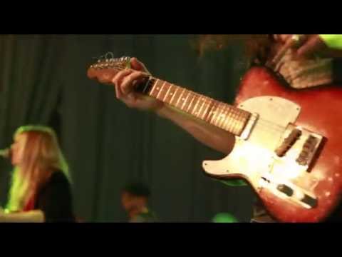 BELEN CONTE EN TECNÓPOLIS - 2016 - FLORES NUEVAS