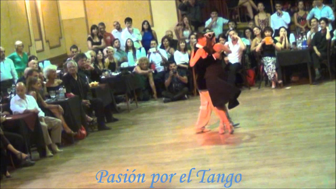 ALEJANDRA ARMENTI y DANIEL JUAREZ Bailando el Vals MI NOVIA DE AYER en YIRA YIRA MILONGA