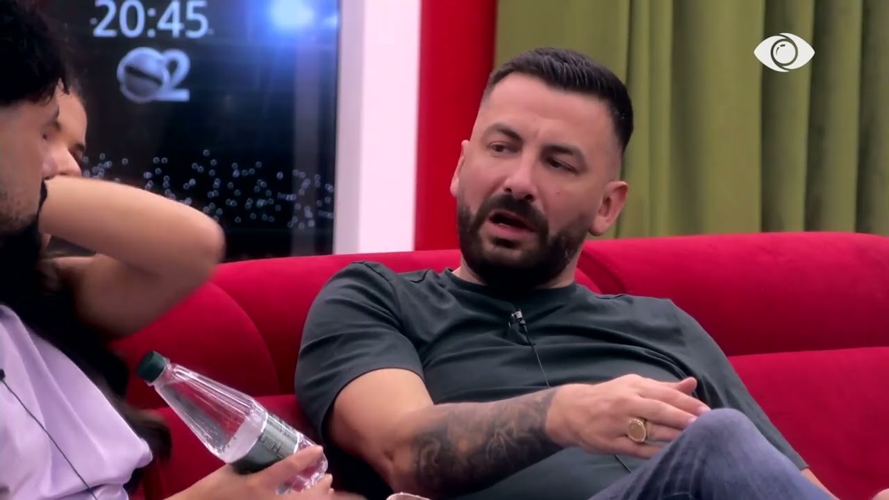 “Do luaj unë, ti ke dosje, unë skedar”/ Kelly-Aldos: Nuk kam hyrë me duar në xhepa!