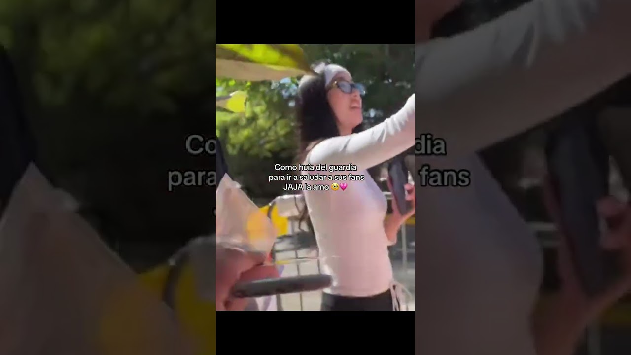 AYYYY ES RE TIERNA😭💞// #kpop #kpopgrupo #chae #twice #fypシ #blackpink #monkey #chaes #noflop