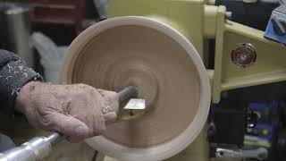 Woodturning a Flashy Sapele Bowl