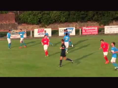 Stuart Wark header Lugar v Hurlford
