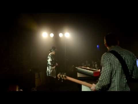 Notopop - Pursuit of Happiness (Kid Cudi Cover) @ Moico Enjoy Music