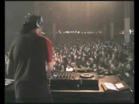 PETER KURTEN (ANTICHRISTUS) @ Dour Festival 2008 [Dance Hall Stage w/ JAY MAYHEM] (Part 1)