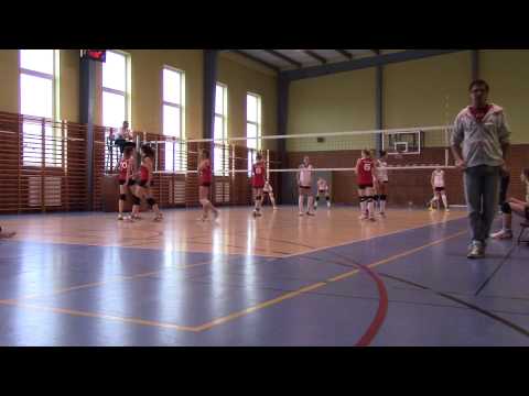 Sparta Sklejka Orzechowo   SKF KS Poznań Kadetki) 27 10 2013  set 1