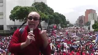 Reportero de EEUU asistió a la marcha antitrump y se llevó una sorpresa (Video)