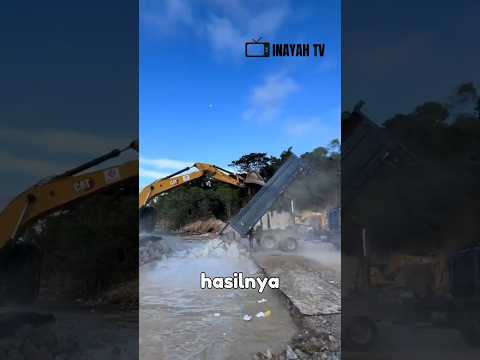 sebuah truk bongkar batu untuk menimbun danau buatan #viral #truk #unik #excavator