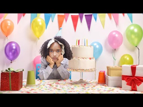 Maman a OUBLIÉ mon anniversaire ! Ma triste histoire d'anniversaire !