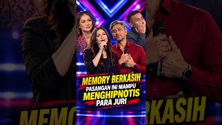 Download lagu memory berkasih - duet romantis yang bikin baper, suara mereka sukses menghipnotis para juri! mp3