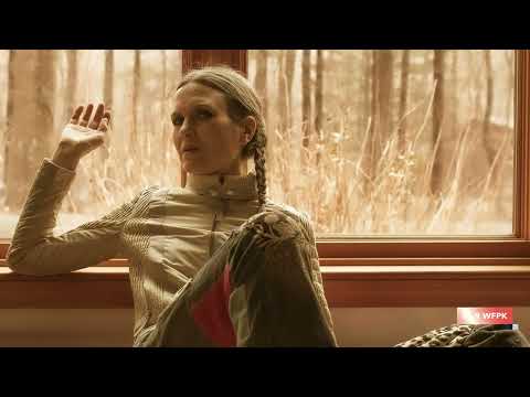 Kyle Meredith with... Juliana Hatfield