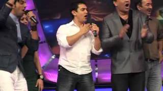 3 Idiots – Aamir Khan, Rajkumar Hirani & Sharman Joshi cheer for Indian Idols!