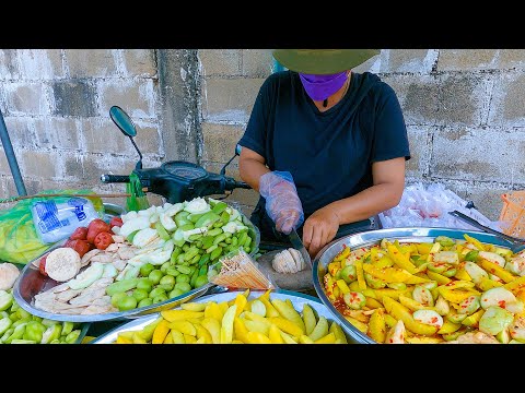 Cambodian Street Food! Street food tour along the street near garment factory afternoon time