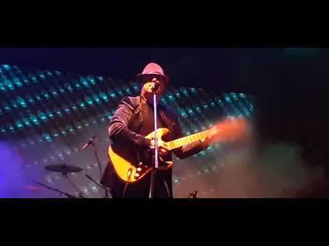 Carlos Chacho Ramos en vivo-loco