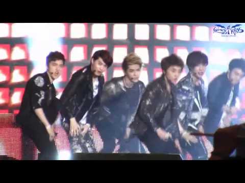 Fancam 120825 Sexy Kris focus   MAMA @ China   Korea Song Festival