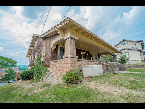 5 Bed 2 Bath House - Downtown- Available 06/02/2027 property video