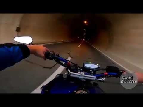 Que lindo suena este MT-09 en el Tunel...