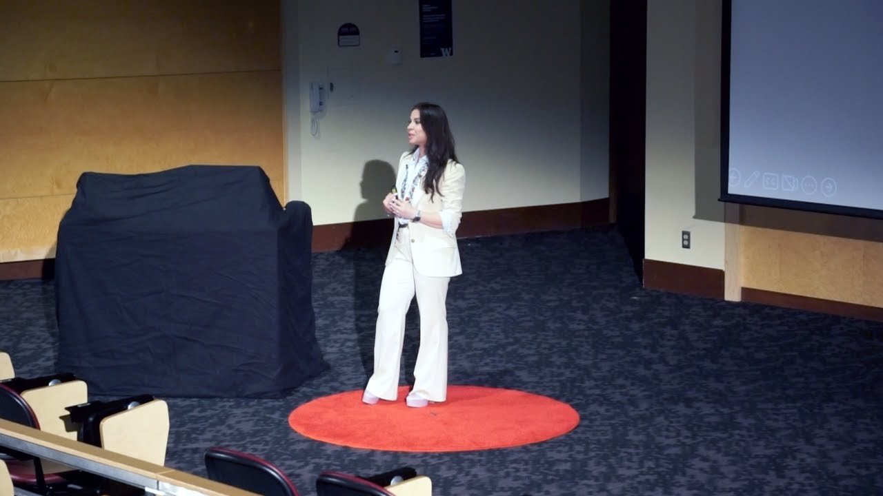 Nazila Sawhney on stage