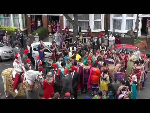 download lagu mp3 mp4 Bollywood Wedding Band, download lagu Bollywood Wedding Band gratis, unduh video klip Bollywood Wedding Band