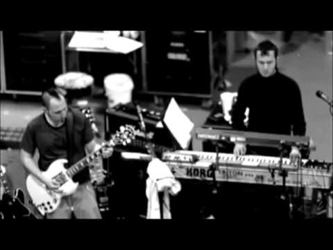 I'm so stupid (I'm going to tell you a secret) - Madonna