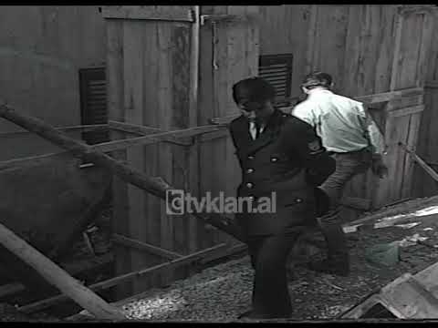 Lajme Arkiva - Alarm bombe ne Gjykatën e Kasacionit (23 tetor 1998)