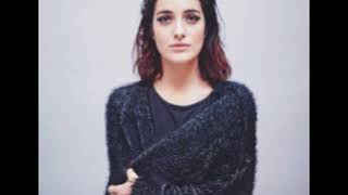 Levante   Pose Plastiche