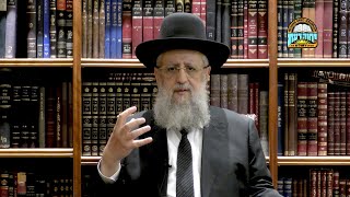 Rabbi David Yosef - Pesach: "Not to forget the Favors!" (הערוץ של מוסדות יחווה דעת) - התמונה מוצגת ישירות מתוך אתר האינטרנט יוטיוב. זכויות היוצרים בתמונה שייכות ליוצרה. קישור קרדיט למקור התוכן נמצא בתוך דף הסרטון