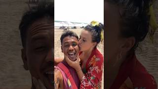 Download lagu Ketemu teman lama #bali #bule #dawavessurf #anakpantai mp3