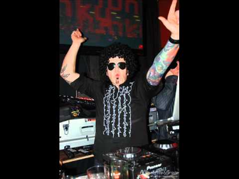 FUNKY CHICOS Telefoninterview @ R SH   GIRLS IN LOVE