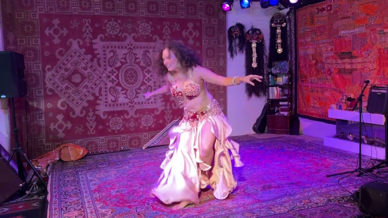 Promotional video thumbnail 2 for Captivating Solo Bellydance Show!