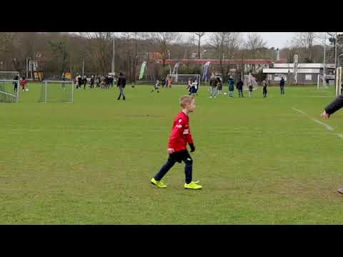 Voetbal V.V. IJmuiden - V.S.V. Mini's zaterdag 29 februari 2020