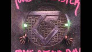 Twisted Sister - Lookin&#39; Out for #1.wmv