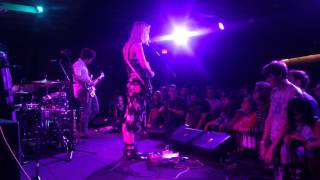 Cherry Glazerr - Trick Or Treat Dancefloor (Live)
