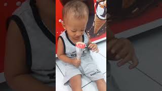 Download lagu #Enak susunya mama mamaaa# mp3