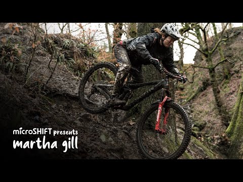 Martha na bahnitém trailu