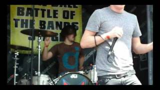 Too Tall Grizzly at Warped Tour '10 