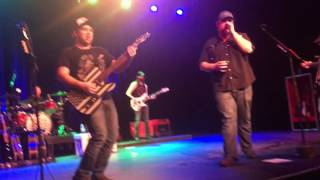 Luke Combs - HonkyTonk Highway